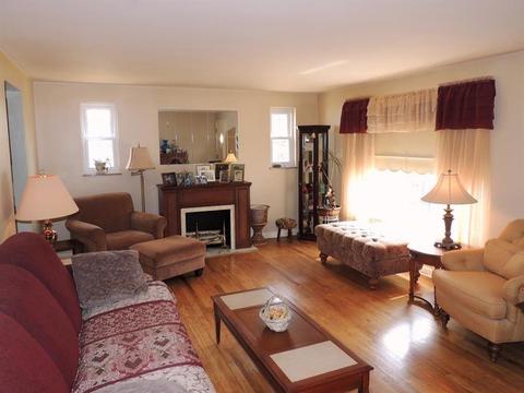 6442 Coffey St, Cincinnati, OH 45230 photo 2