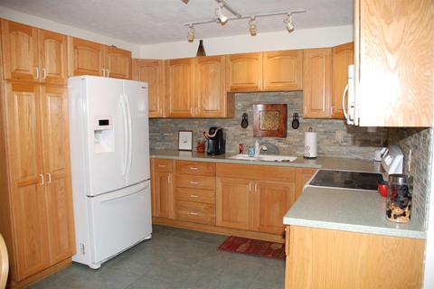 4665 Galaxy Ln, Cincinnati, OH 45244 photo 3