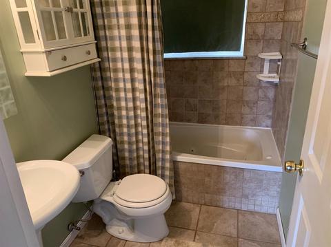 2490 Garrison Dr, Cincinnati, OH 45231 photo 10