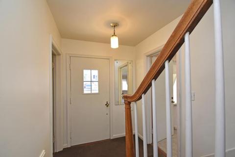 6270 Crestview Pl, Cincinnati, OH 45230 photo 3