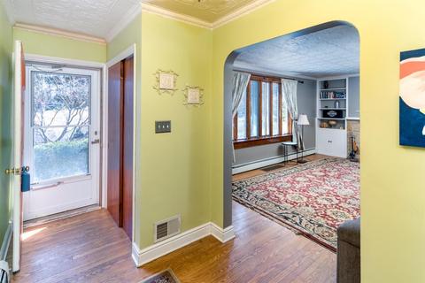 5852 W Fork Rd, Cincinnati, OH 45247 photo 2