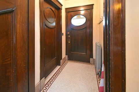 3991 Lowry Ave, Cincinnati, OH 45229 photo 3
