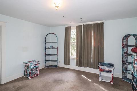 857 Beech Ave, Cincinnati, OH 45205 photo 9