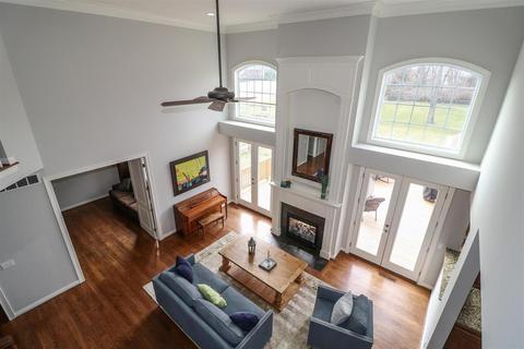 9607 Cooper Ln, Blue Ash, OH 45242 photo 5
