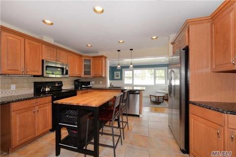 686 Evangeline Rd, Forest Park, OH 45240 photo 11