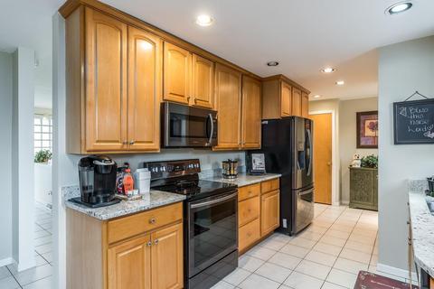 414 Beechtree Dr, Cincinnati, OH 45224 photo 9