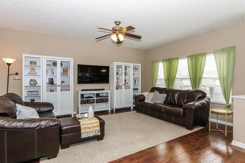 879 Thornton Dr, Morrow, OH 45152 photo 3