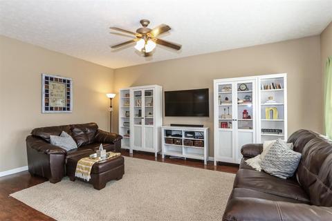 879 Thornton Dr, Morrow, OH 45152 photo 4