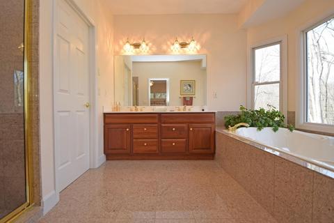 3358 Michelles Whisper, Cincinnati, OH 45245 photo 12
