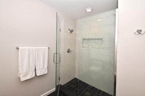 2437 Royalview Ct, Cincinnati, OH 45244 photo 14