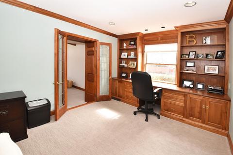 2437 Royalview Ct, Cincinnati, OH 45244 photo 5
