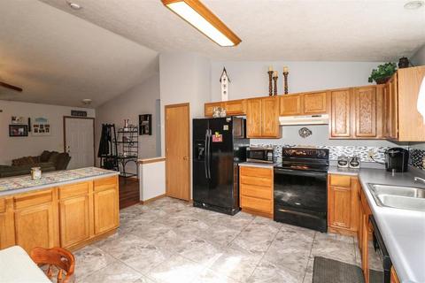 5013 Sean Cir, Blanchester, OH 45107 photo 5