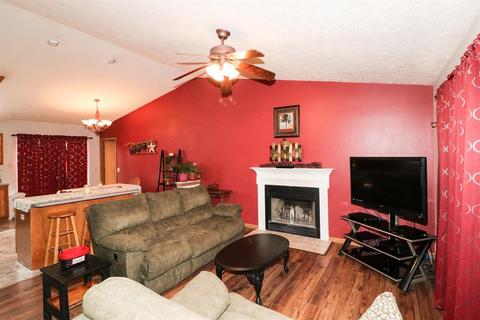 5013 Sean Cir, Blanchester, OH 45107 photo 2