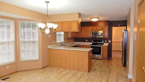 4879 Orland Rd, Cincinnati, OH 45244 photo 2