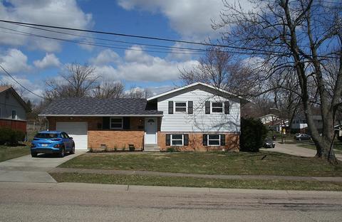 902 Glasgow Dr, Cincinnati, OH 45240 photo 1