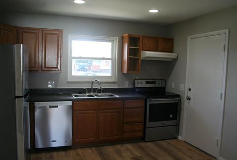 902 Glasgow Dr, Cincinnati, OH 45240 photo 6