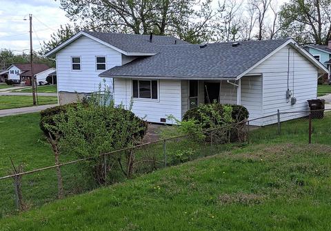 902 Glasgow Dr, Cincinnati, OH 45240 photo 3