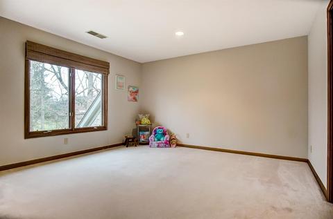 9063 Kemper Rd, Montgomery, OH 45249 photo 20