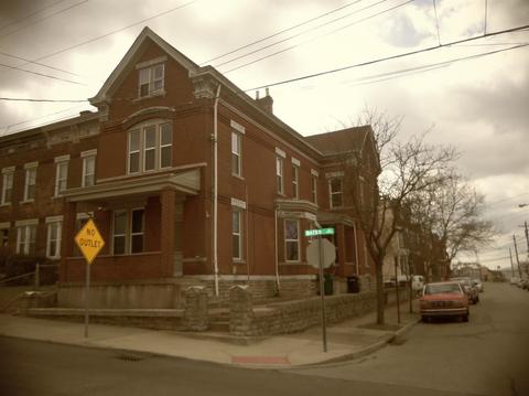 1215 Bates Ave, Cincinnati, OH 45225 photo 1