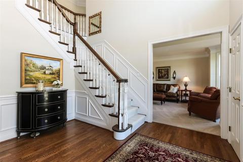 8147 Startinggate Ln, Cincinnati, OH 45249 photo 3
