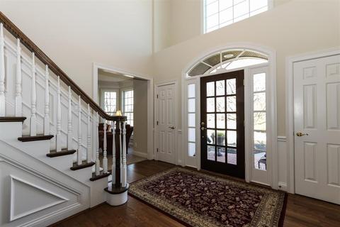 8147 Startinggate Ln, Cincinnati, OH 45249 photo 4