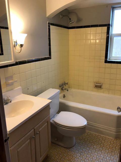 7320 Reading Rd, Cincinnati, OH 45237 photo 6