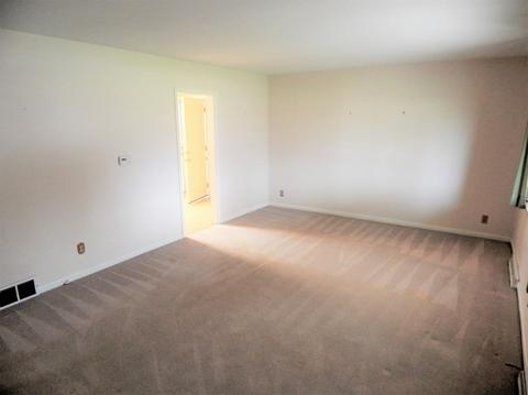 838 Danny Dr, Cincinnati, OH 45245 photo 4