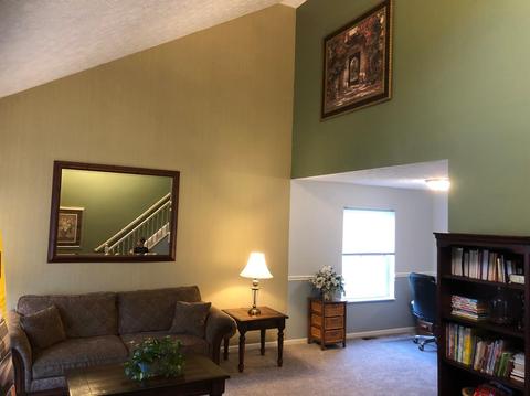 9669 Fallshill Cir, Cincinnati, OH 45231 photo 2