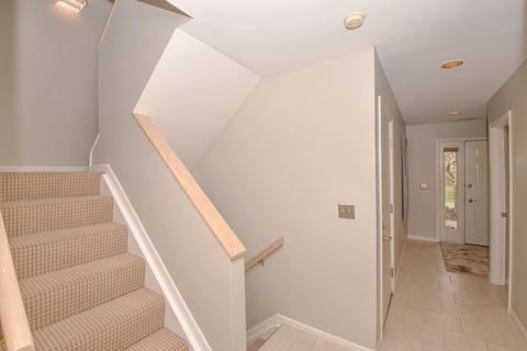 3403 Aston Ct, Cincinnati, OH 45209 photo 9