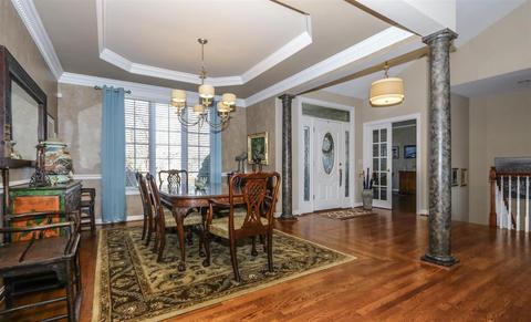 9888 Beech Dr, Cincinnati, OH 45231 photo 6