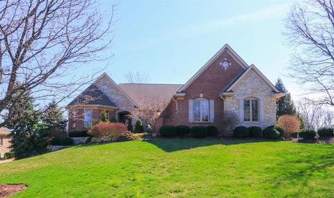 9888 Beech Dr, Cincinnati, OH 45231 photo 1