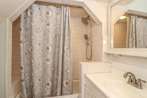 7646 Forest Rd, Cincinnati, OH 45255 photo 16