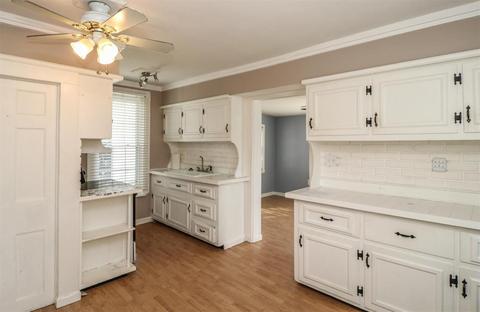7646 Forest Rd, Cincinnati, OH 45255 photo 10