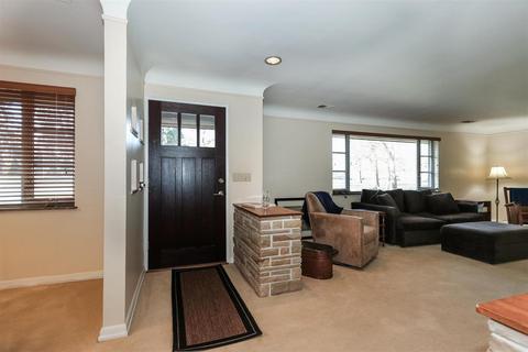 3530 Galbraith Rd, Cincinnati, OH 45236 photo 2