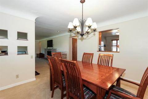 3530 Galbraith Rd, Cincinnati, OH 45236 photo 8
