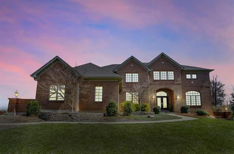 2780 High Pointe Dr, Cincinnati, OH 45244 photo 2