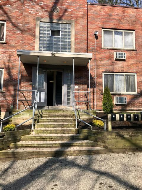 25 Intervine Pl, Cincinnati, OH 45220 photo 3
