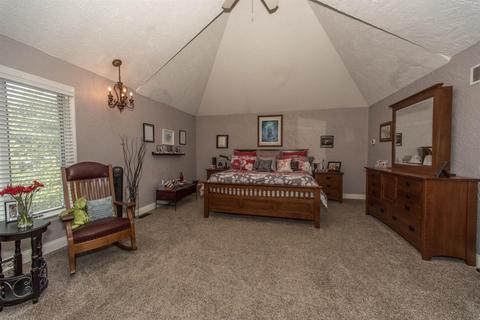 8710 Toftrees Ln, Springboro, OH 45066 photo 14