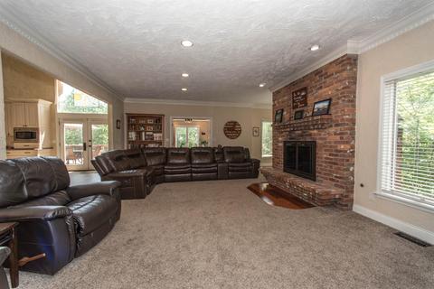 8710 Toftrees Ln, Springboro, OH 45066 photo 9