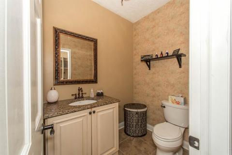 8710 Toftrees Ln, Springboro, OH 45066 photo 12