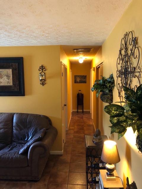 2581 Willowspring Ct, Cincinnati, OH 45231 photo 3