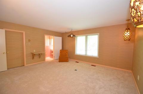 8150 Springvalley Dr, Cincinnati, OH 45236 photo 16