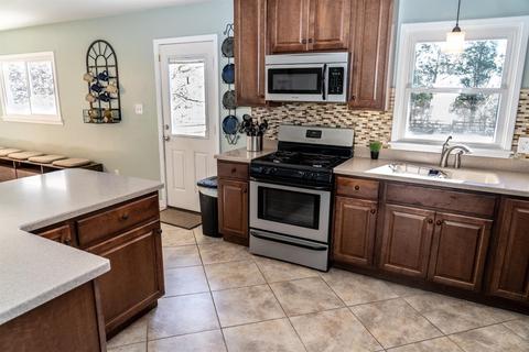 454 Tecumseh Dr, Cincinnati, OH 45244 photo 5