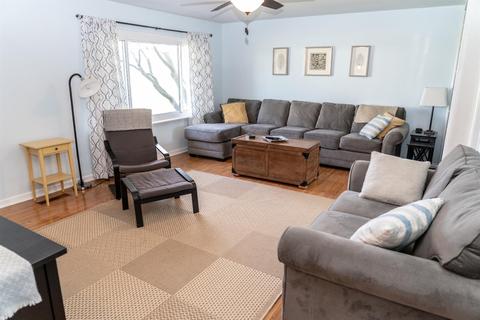 454 Tecumseh Dr, Cincinnati, OH 45244 photo 9