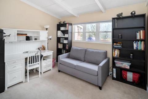 7432 Drake Rd, Cincinnati, OH 45243 photo 12