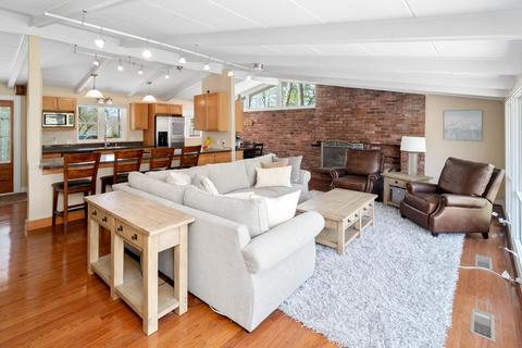 7432 Drake Rd, Cincinnati, OH 45243 photo 3