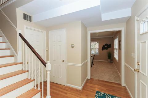 8948 Hollyhock Dr, Cincinnati, OH 45231 photo 3