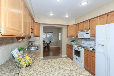 8948 Hollyhock Dr, Cincinnati, OH 45231 photo 15