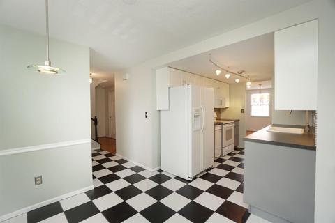 8062 Hetz Dr, Cincinnati, OH 45242 photo 6