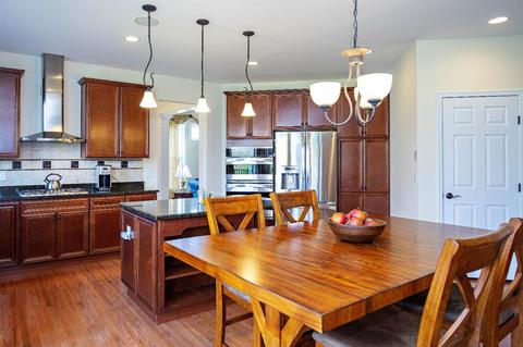5117 Oak Brook Dr, Cincinnati, OH 45244 photo 6